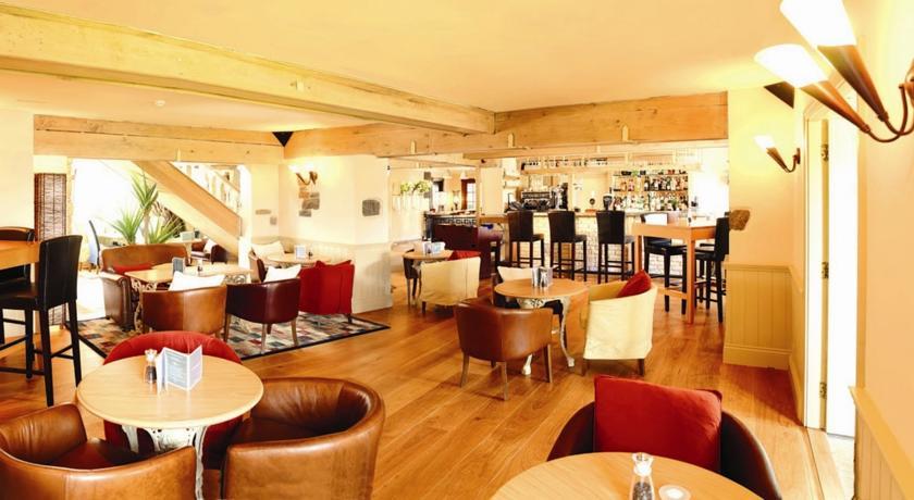 The Farmhouse Hotel And Restaurant Saint Saviour Luaran gambar