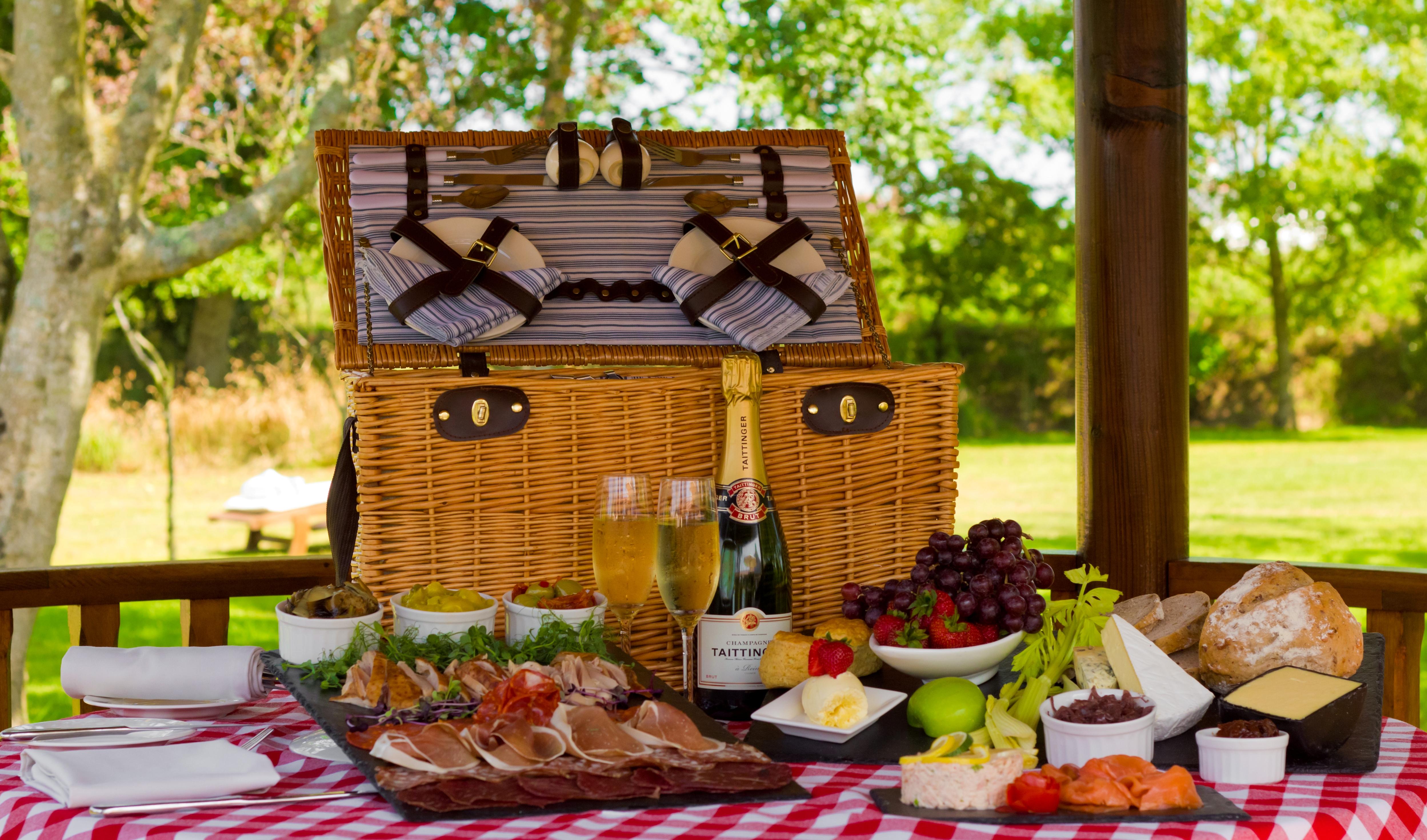 The Farmhouse Hotel And Restaurant Saint Saviour Luaran gambar