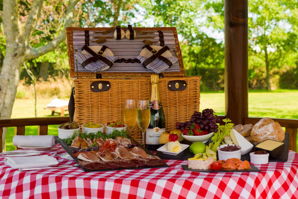 The Farmhouse Hotel And Restaurant Saint Saviour Kemudahan gambar